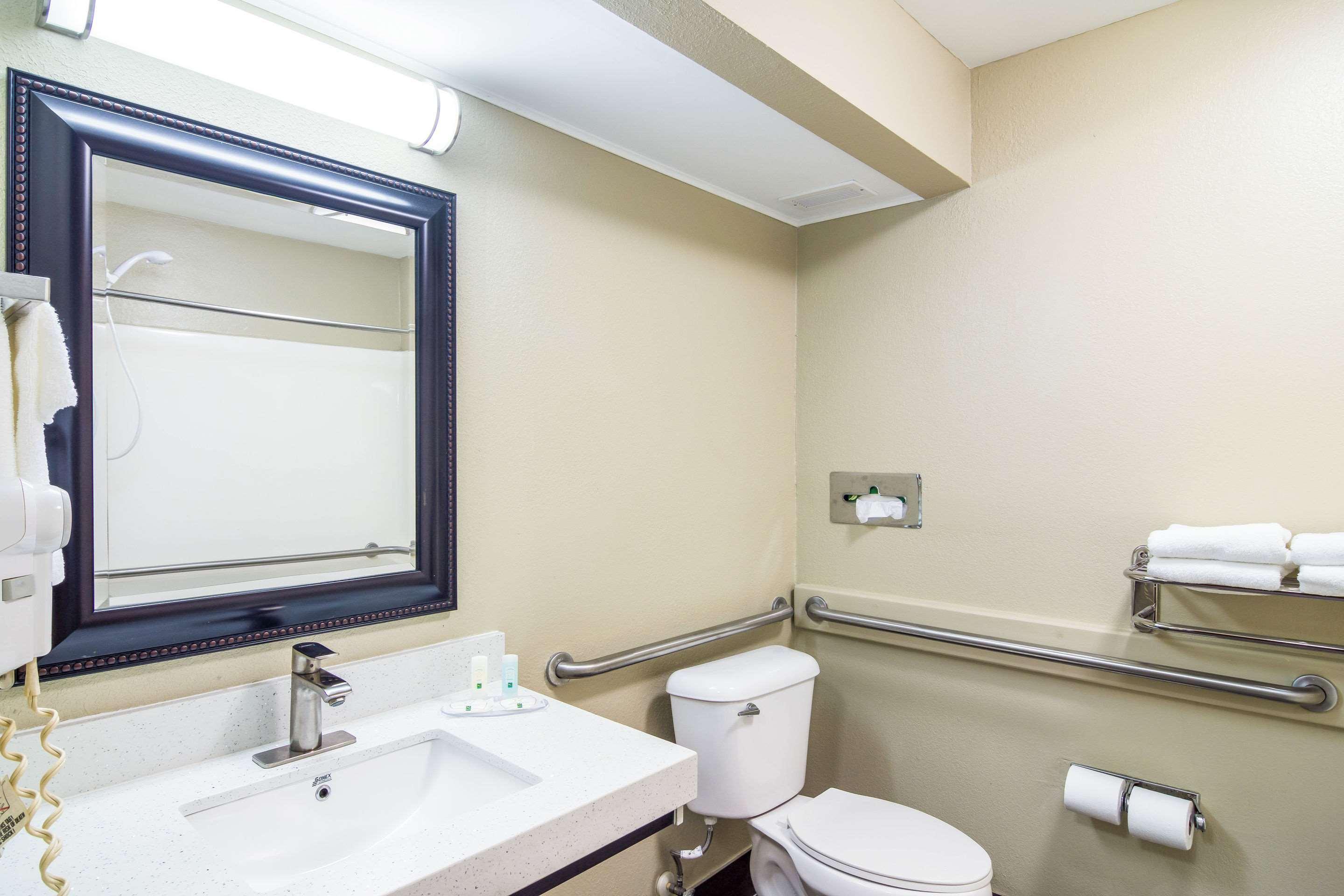 Quality Inn & Suites Canton, Ga Экстерьер фото