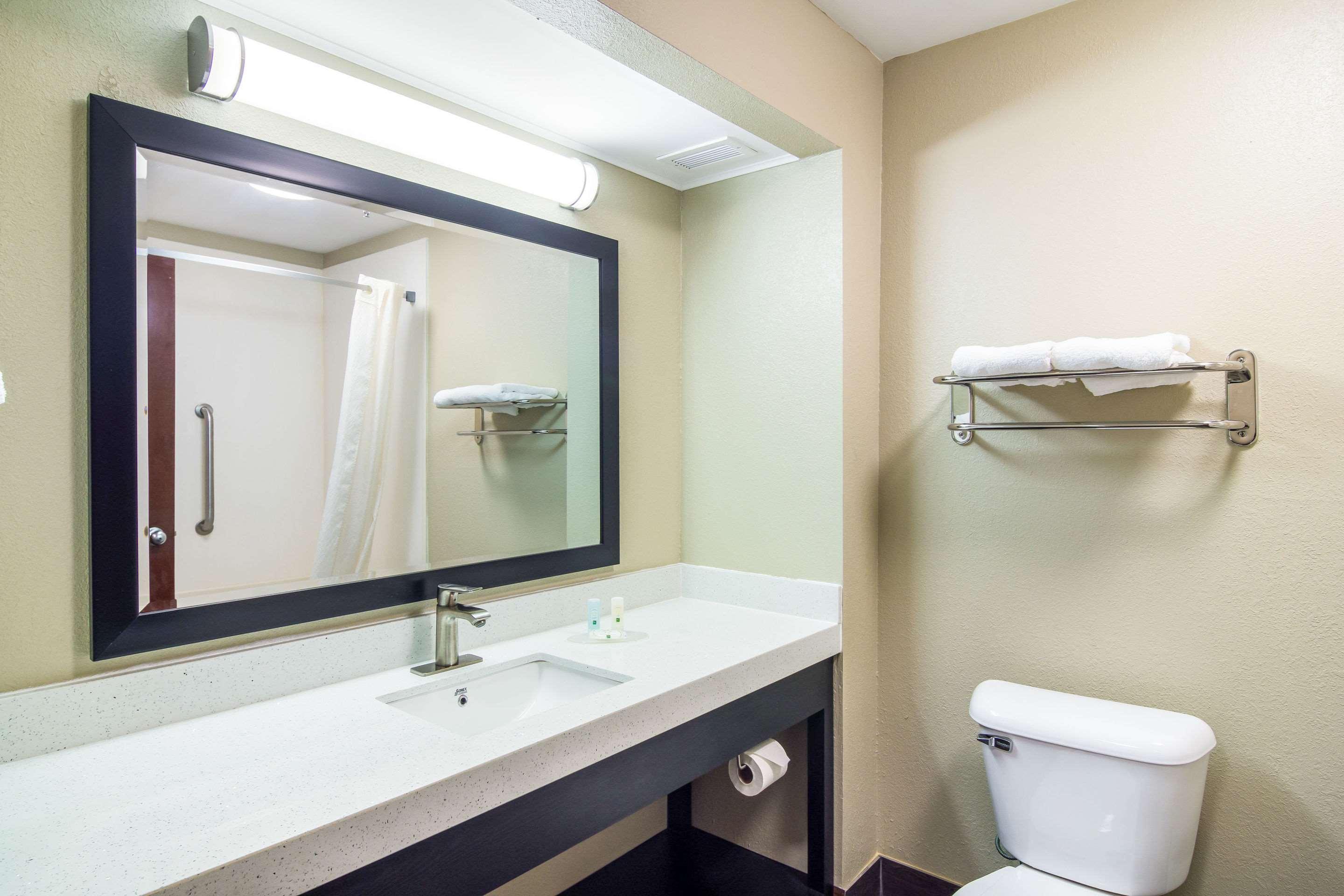 Quality Inn & Suites Canton, Ga Экстерьер фото
