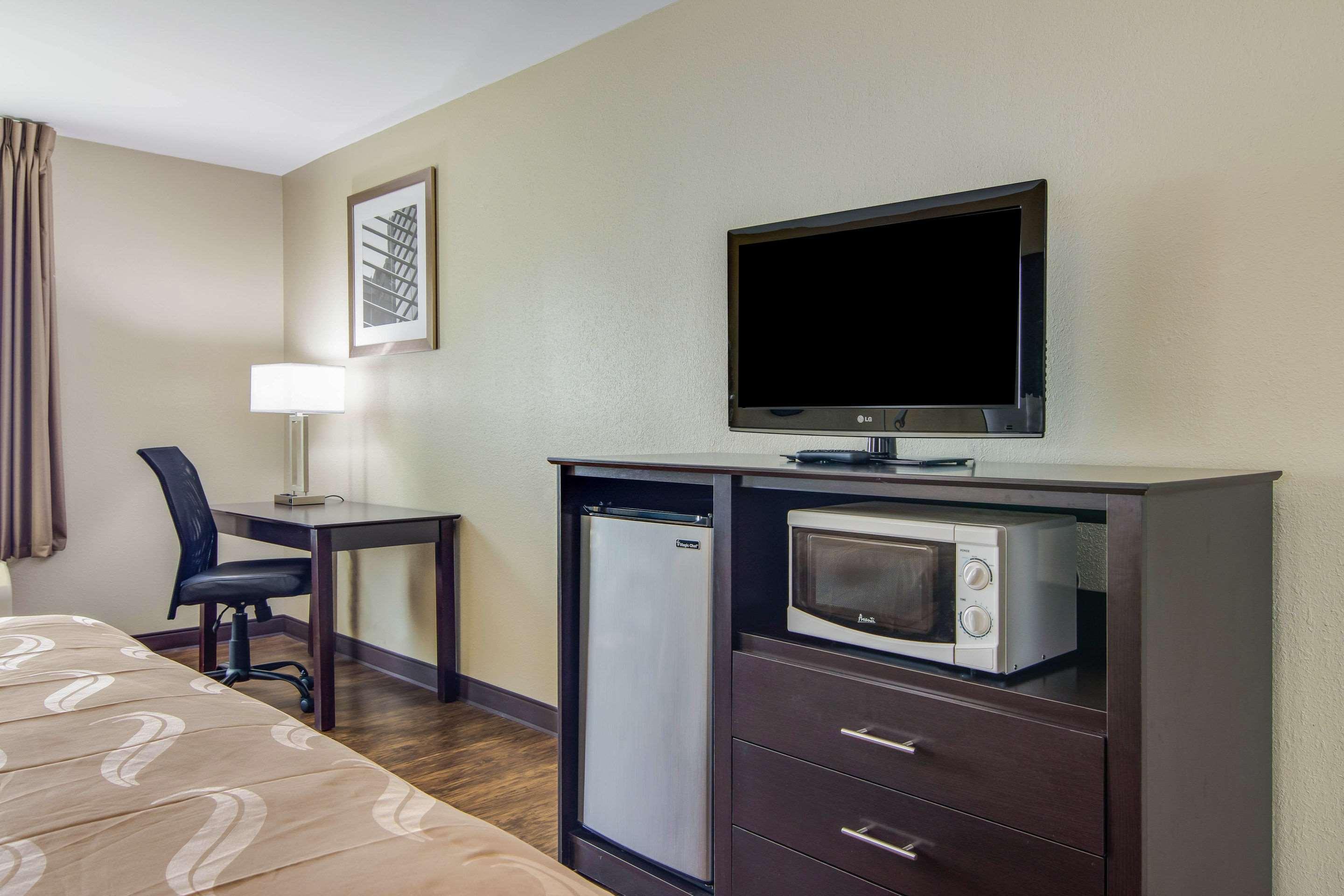 Quality Inn & Suites Canton, Ga Экстерьер фото