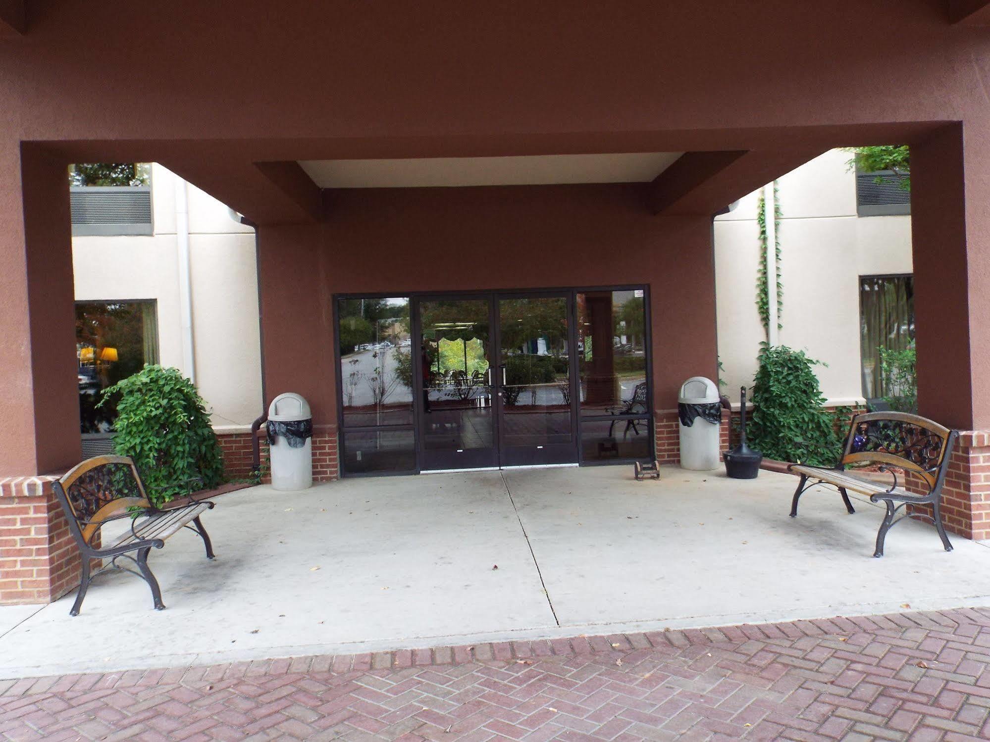 Quality Inn & Suites Canton, Ga Экстерьер фото